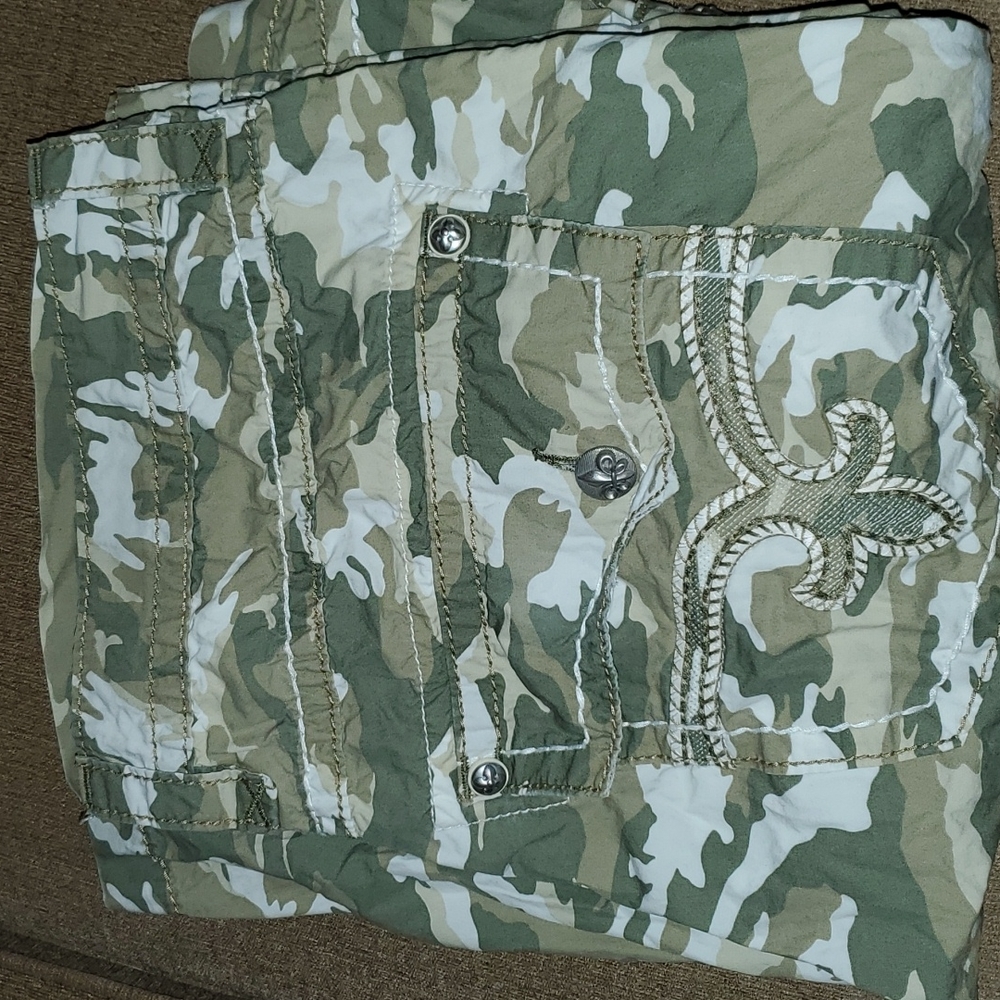 Rock revival shorts